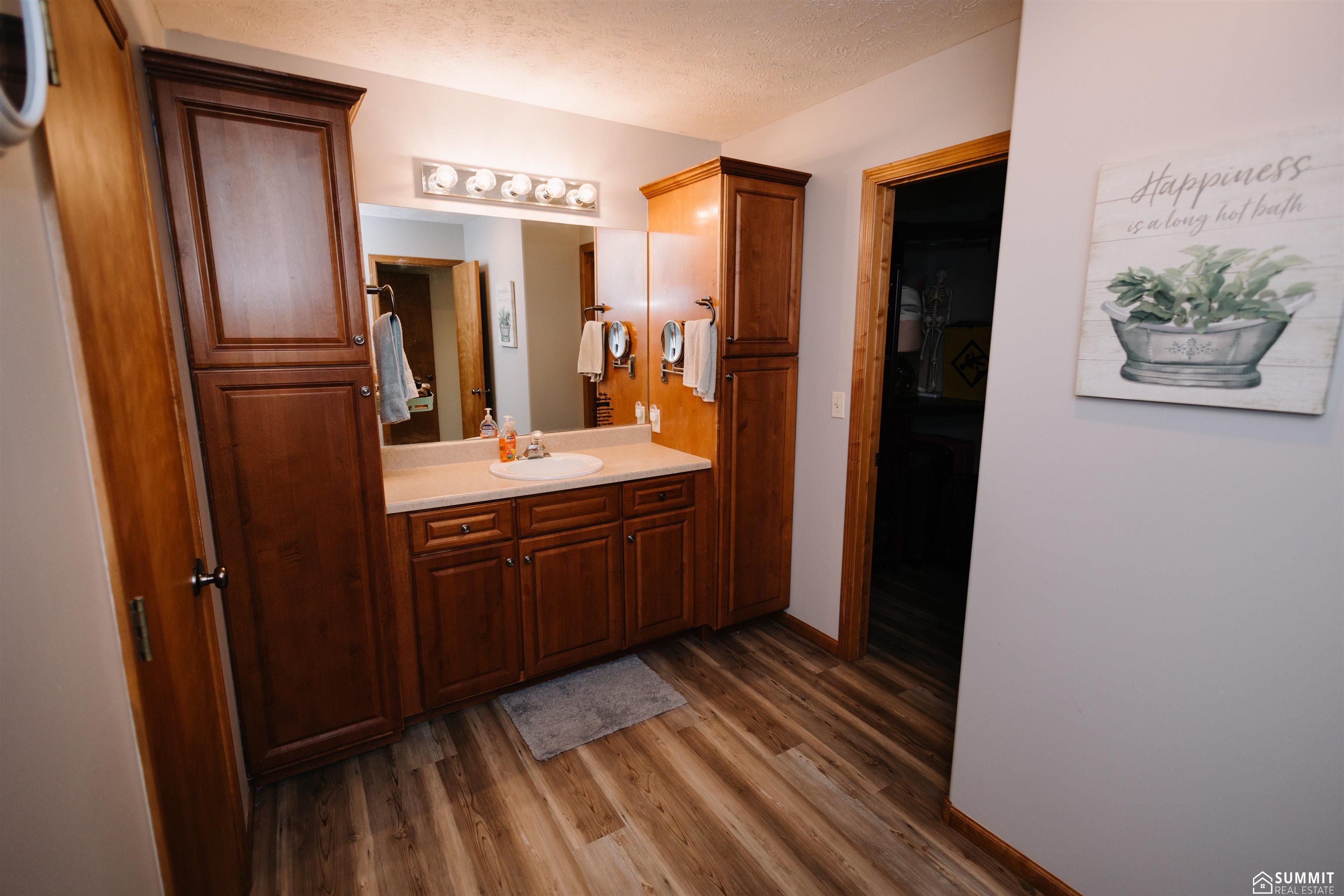 123 Meadowlark Circle