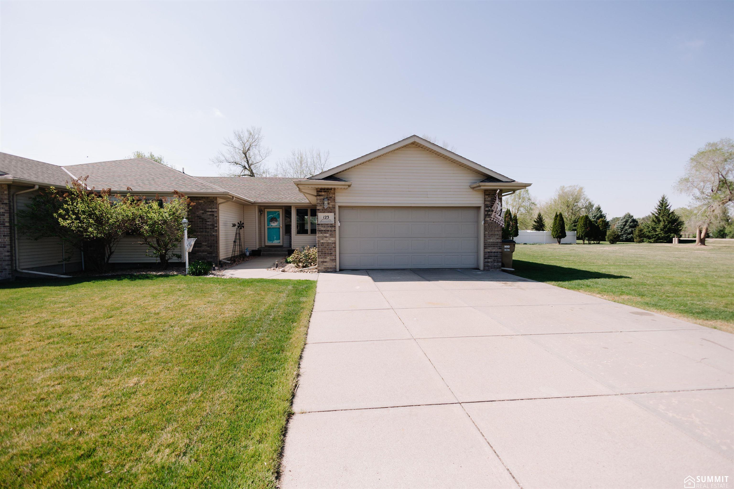 123 Meadowlark Circle