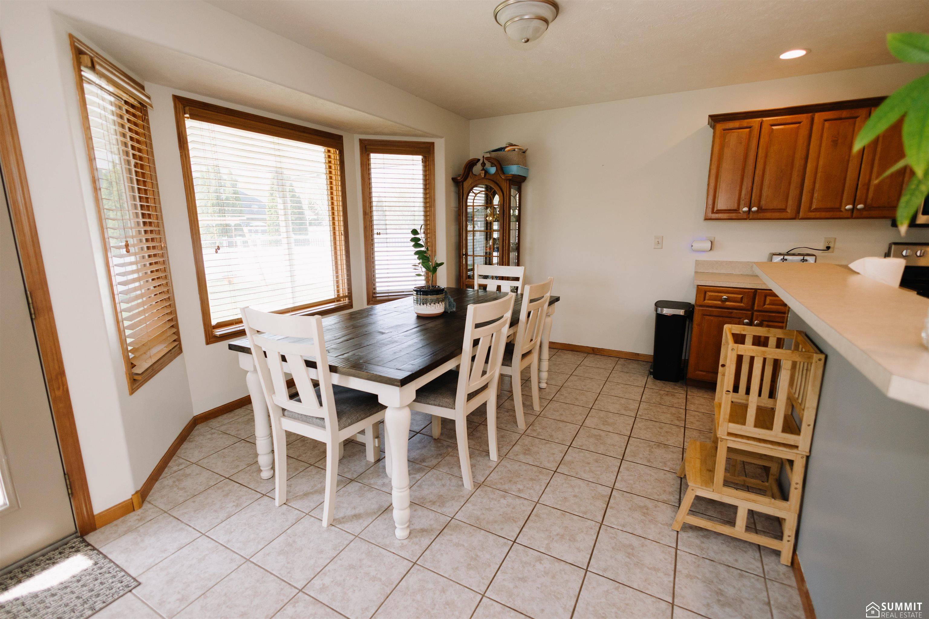 123 Meadowlark Circle