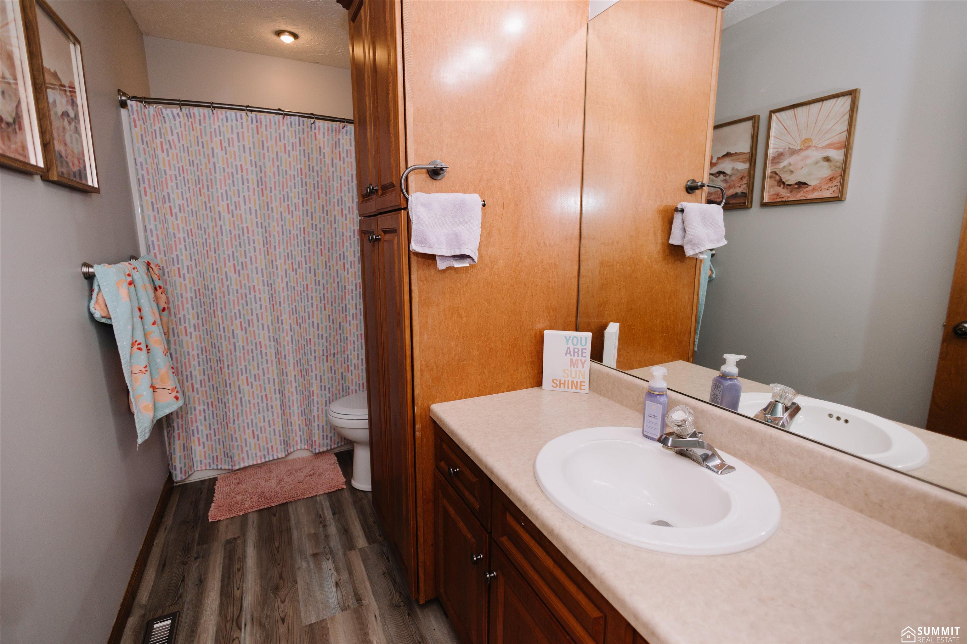 123 Meadowlark Circle