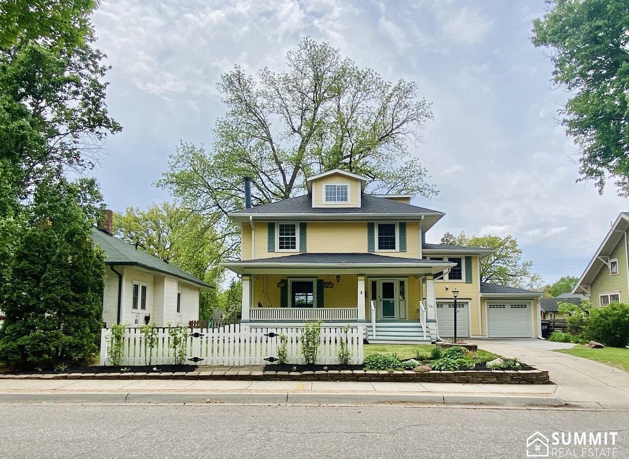 1951 Sewell Street