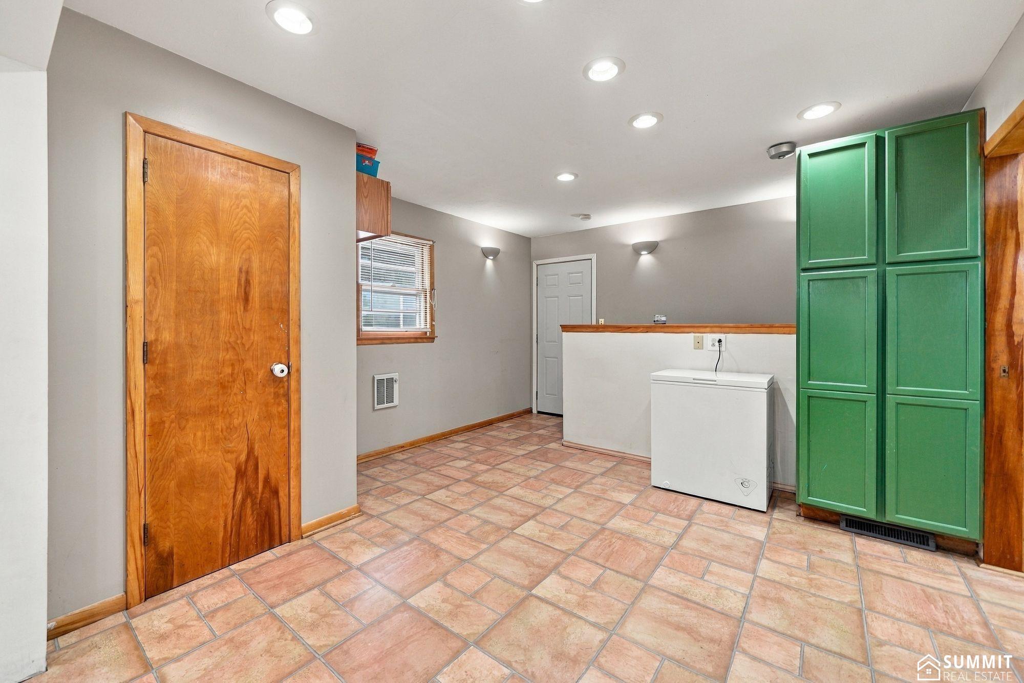 941 14th Street