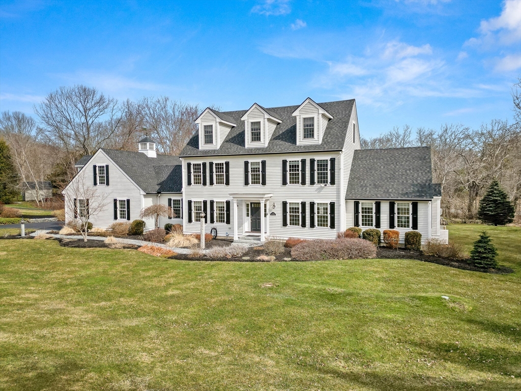 17 Indian Hill St