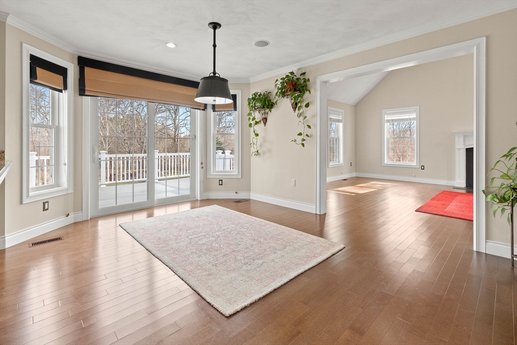 17 Indian Hill St