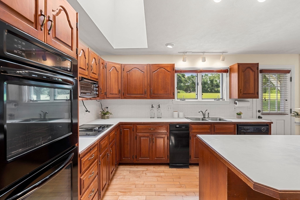 61 Turkey Hill Rd