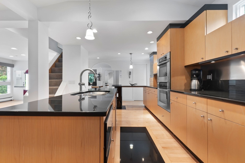11 Bartlett Place