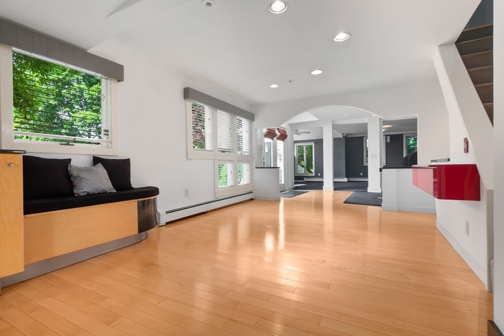 11 Bartlett Place