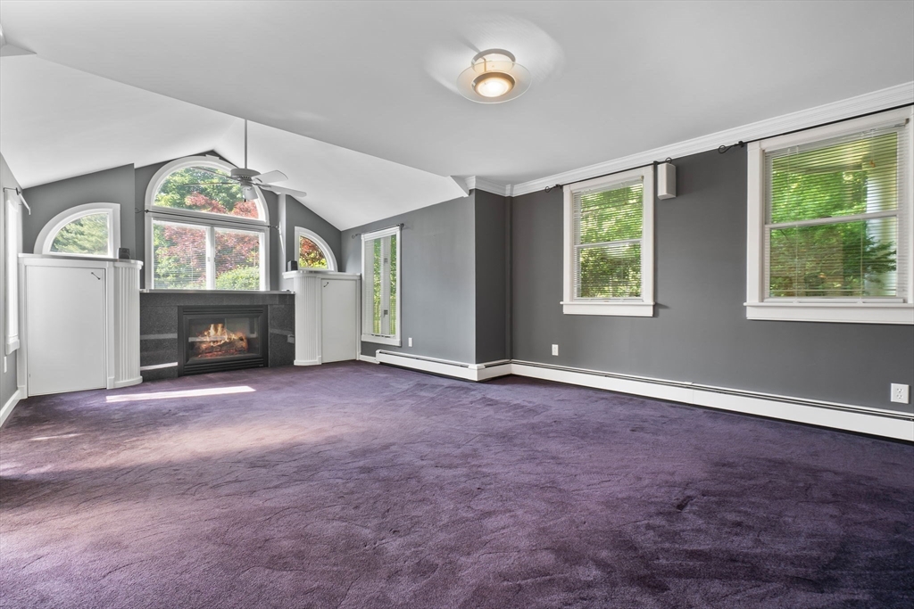 11 Bartlett Place