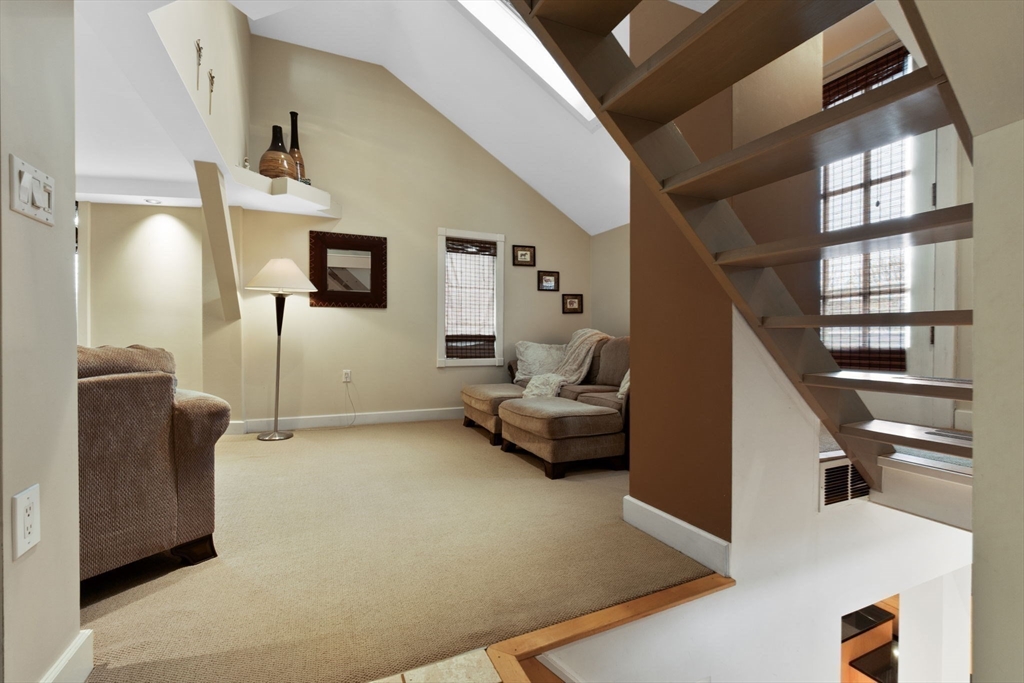11 Bartlett Place