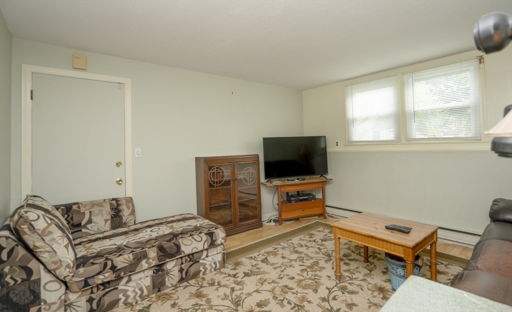 22 Beacon Ave # 2