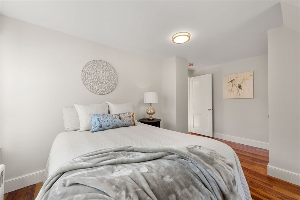 28 Powow Street