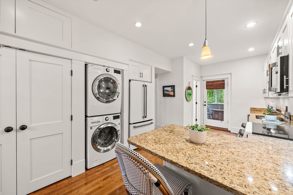 1 Bromfield Court Unit: E