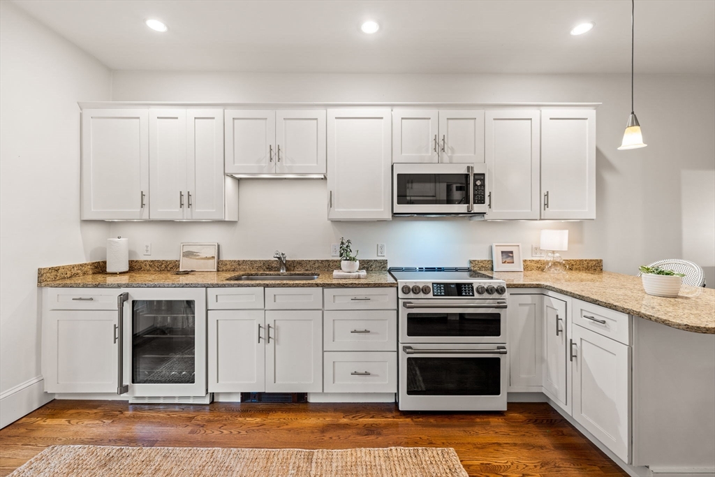 1 Bromfield Court Unit: E