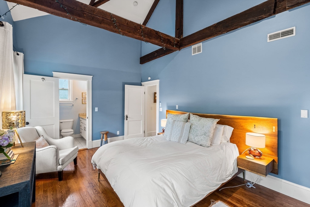 1 Bromfield Court Unit: E