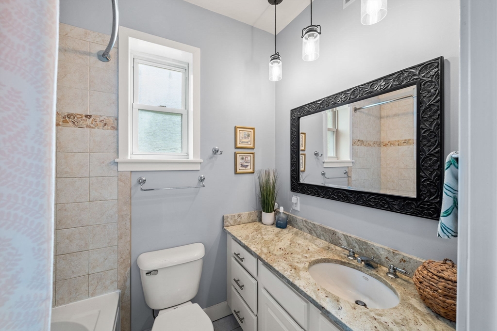 1 Bromfield Court Unit: E