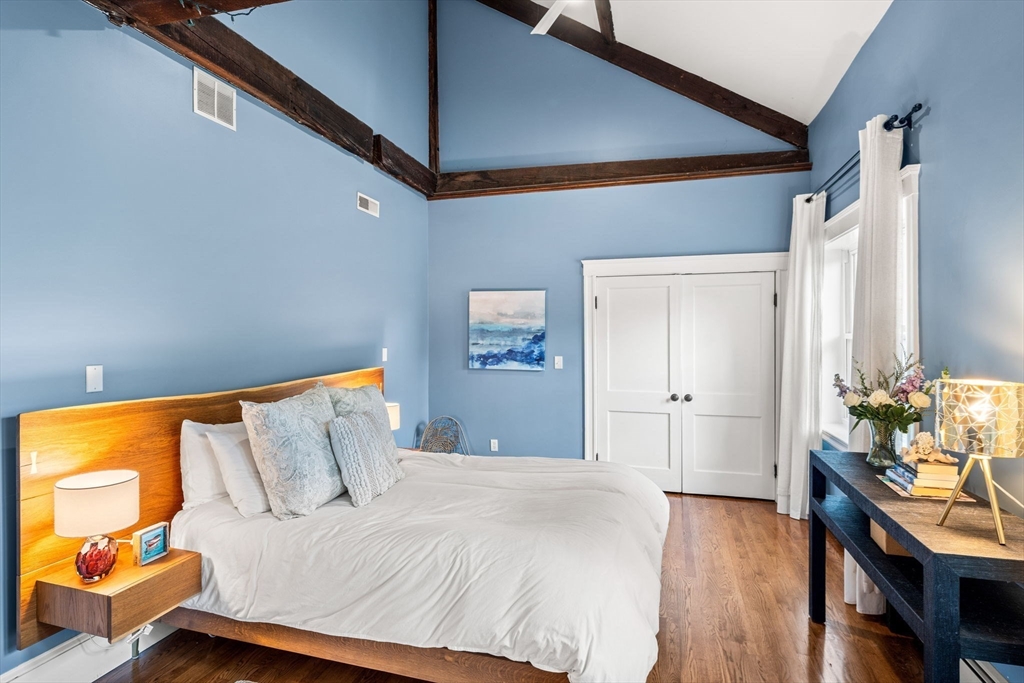 1 Bromfield Court Unit: E