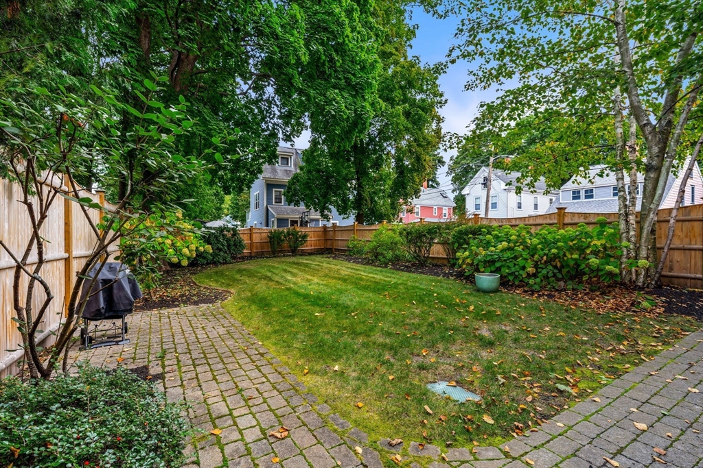 1 Bromfield Court Unit: E