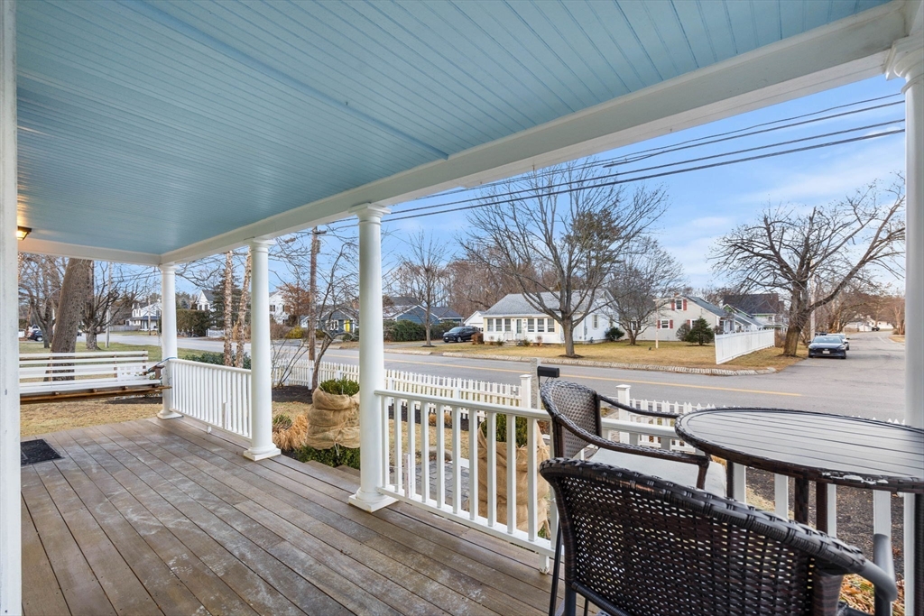35 Ferry Rd