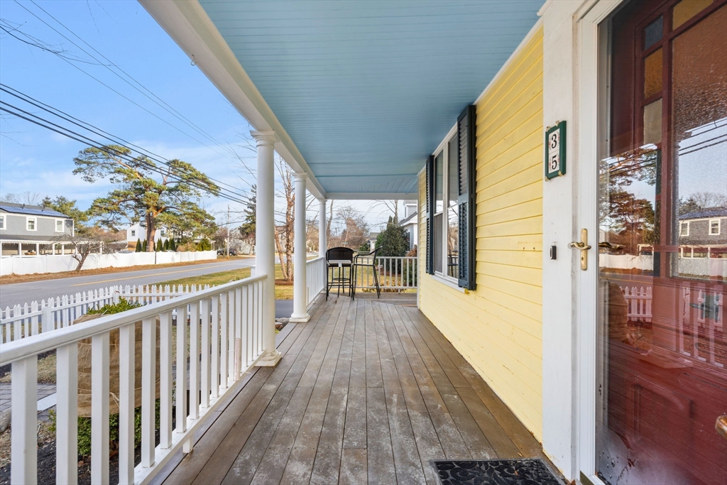 35 Ferry Rd