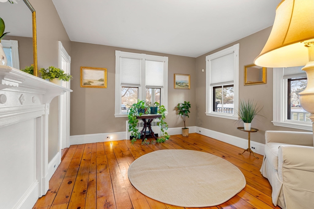 35 Ferry Rd