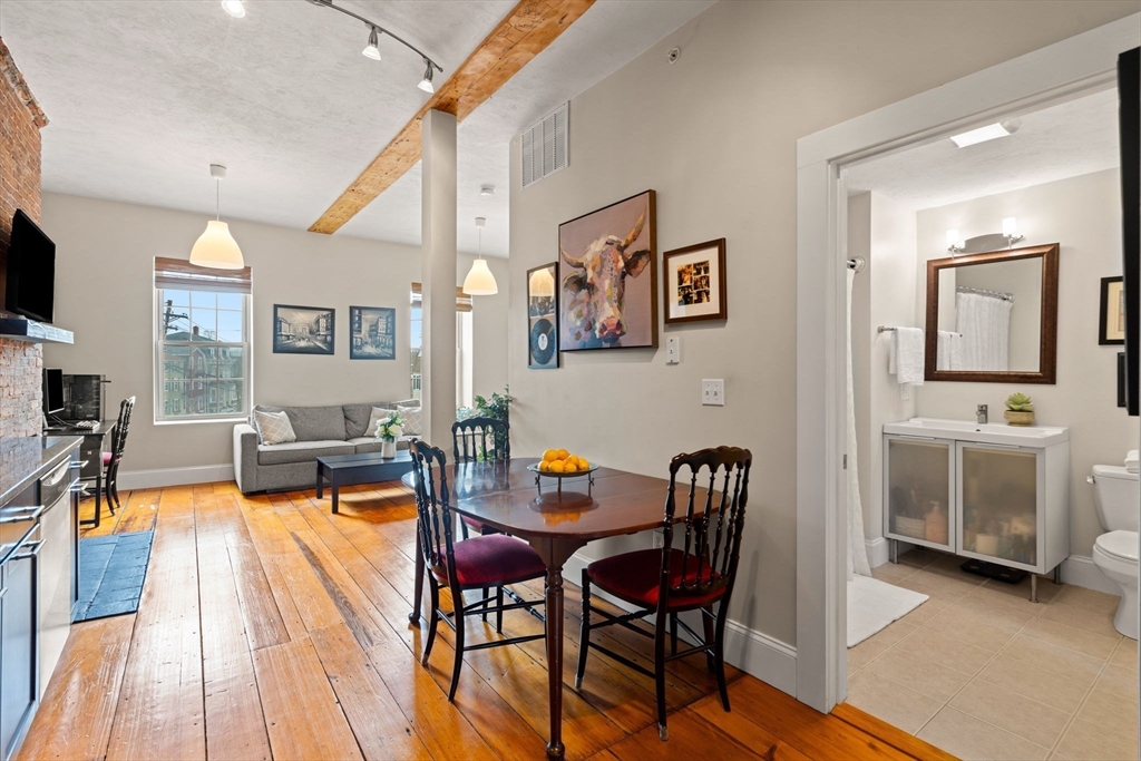 6 Union St # 2