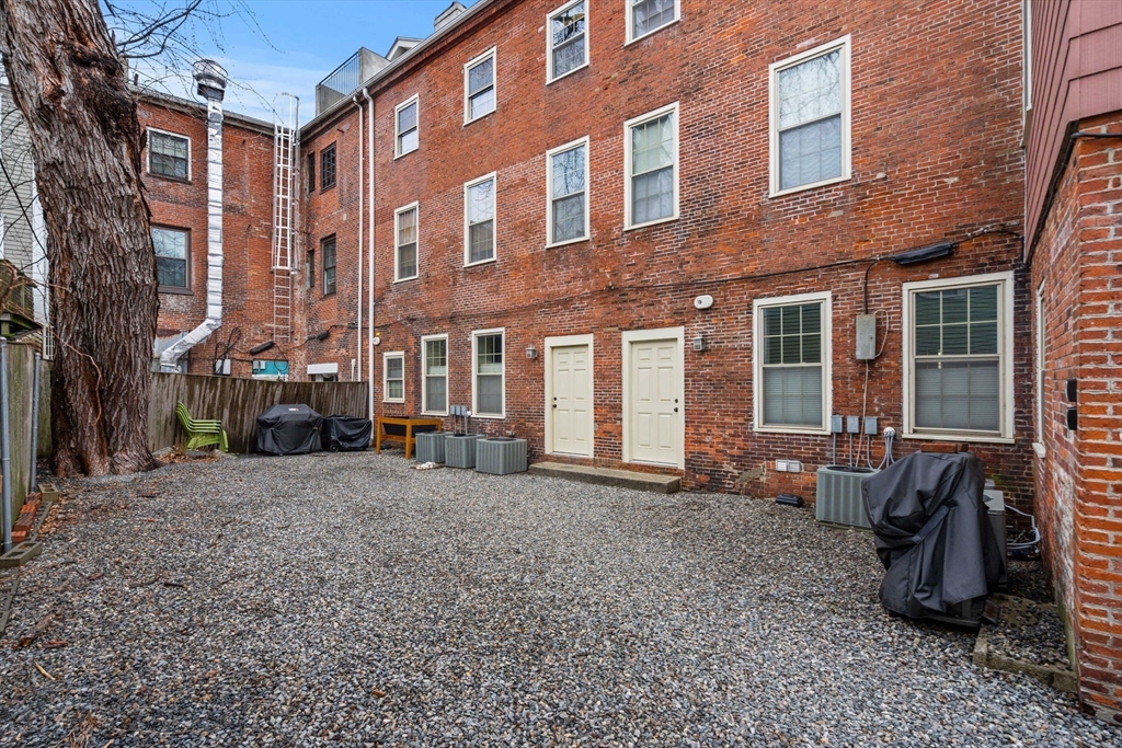 6 Union St # 2