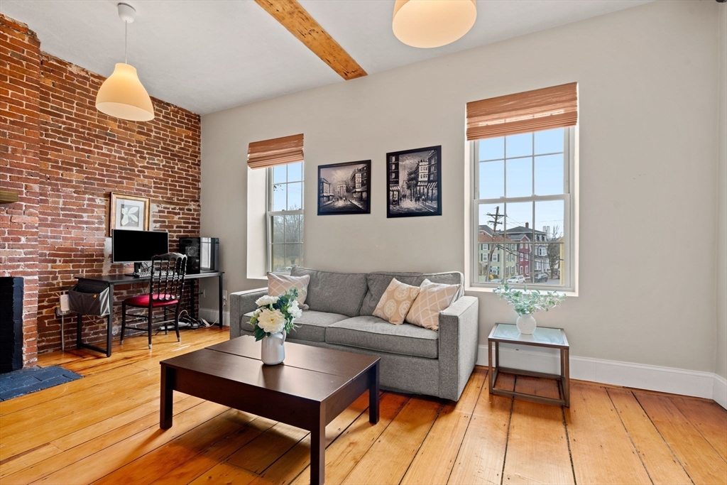 6 Union St # 2