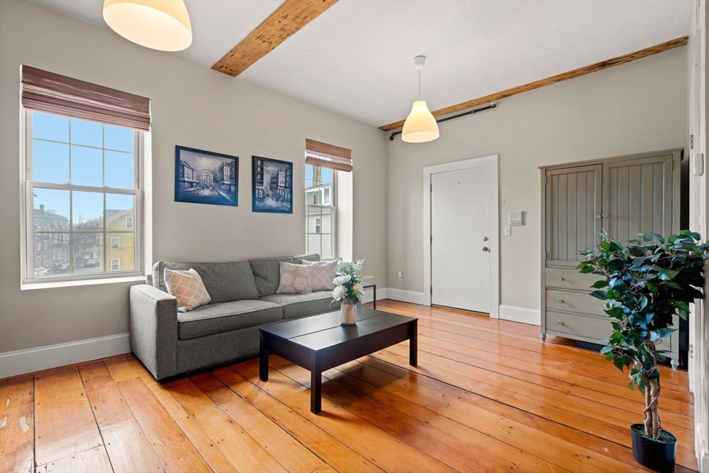 6 Union St # 2