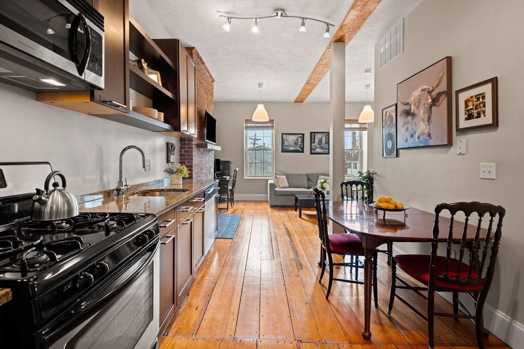 6 Union St # 2