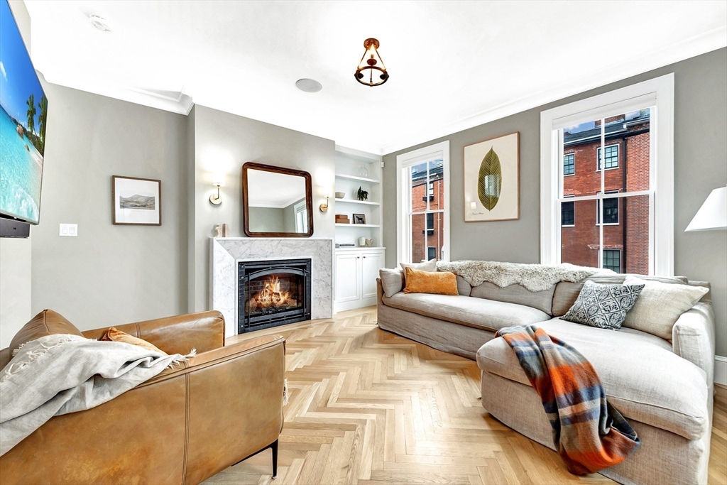 56 Middle St