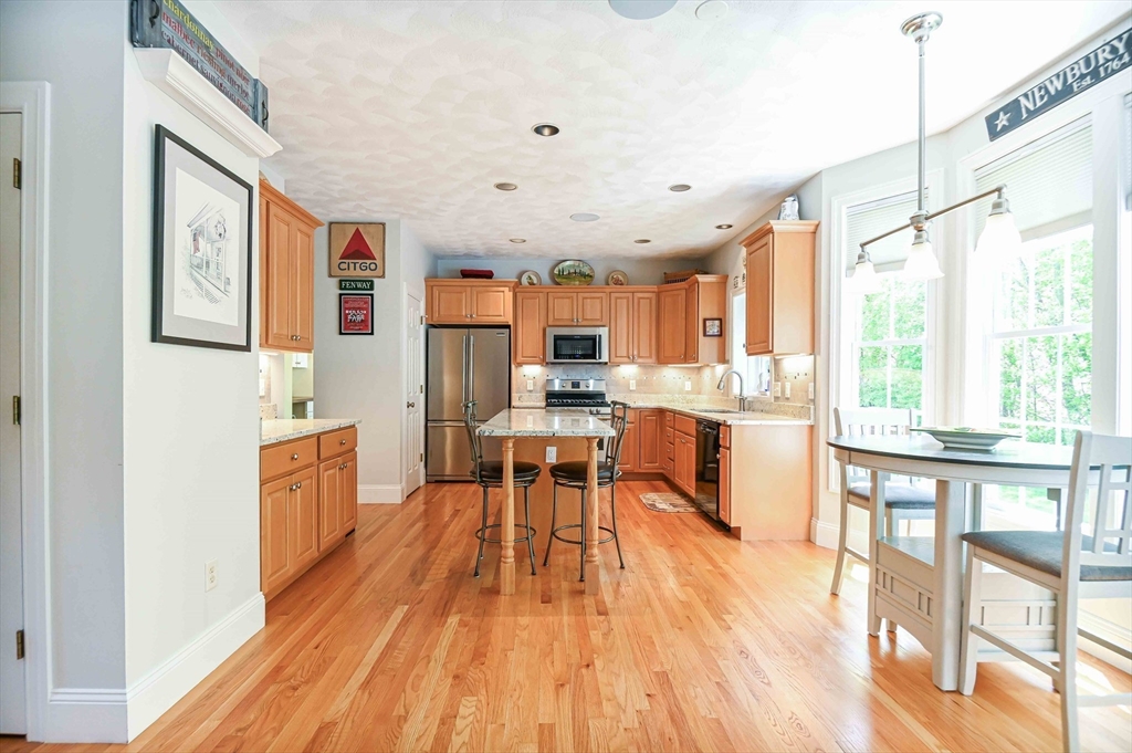 67 Curzon Mill Rd