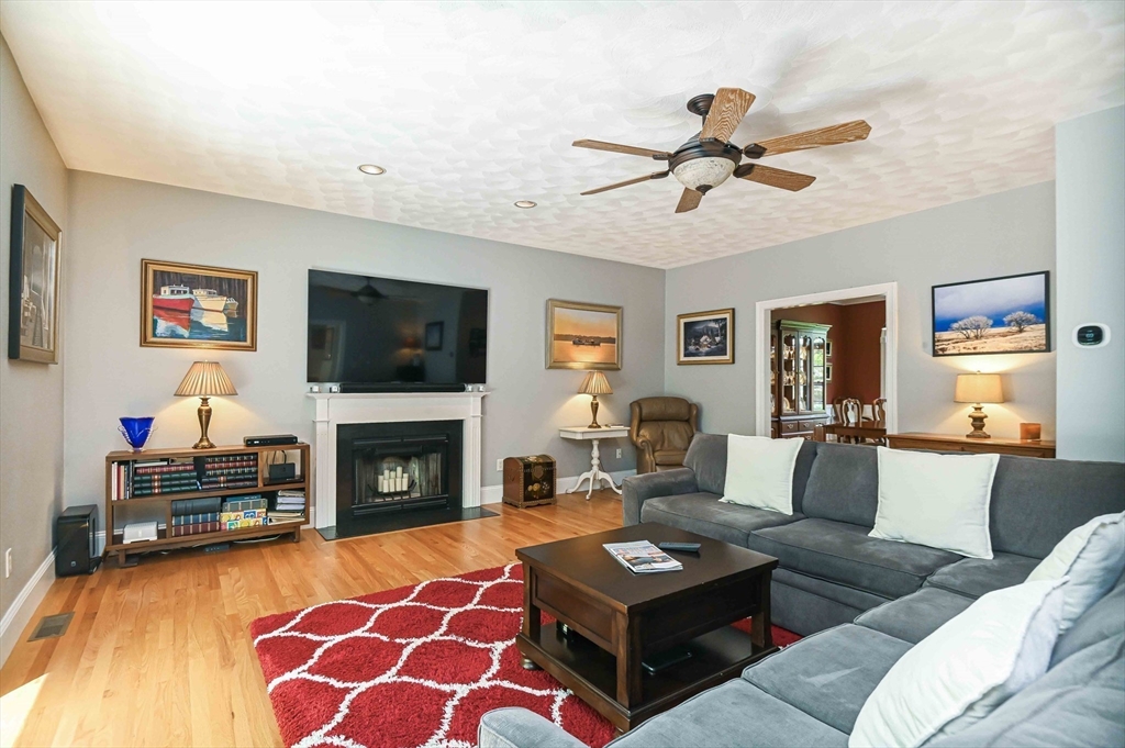 67 Curzon Mill Rd