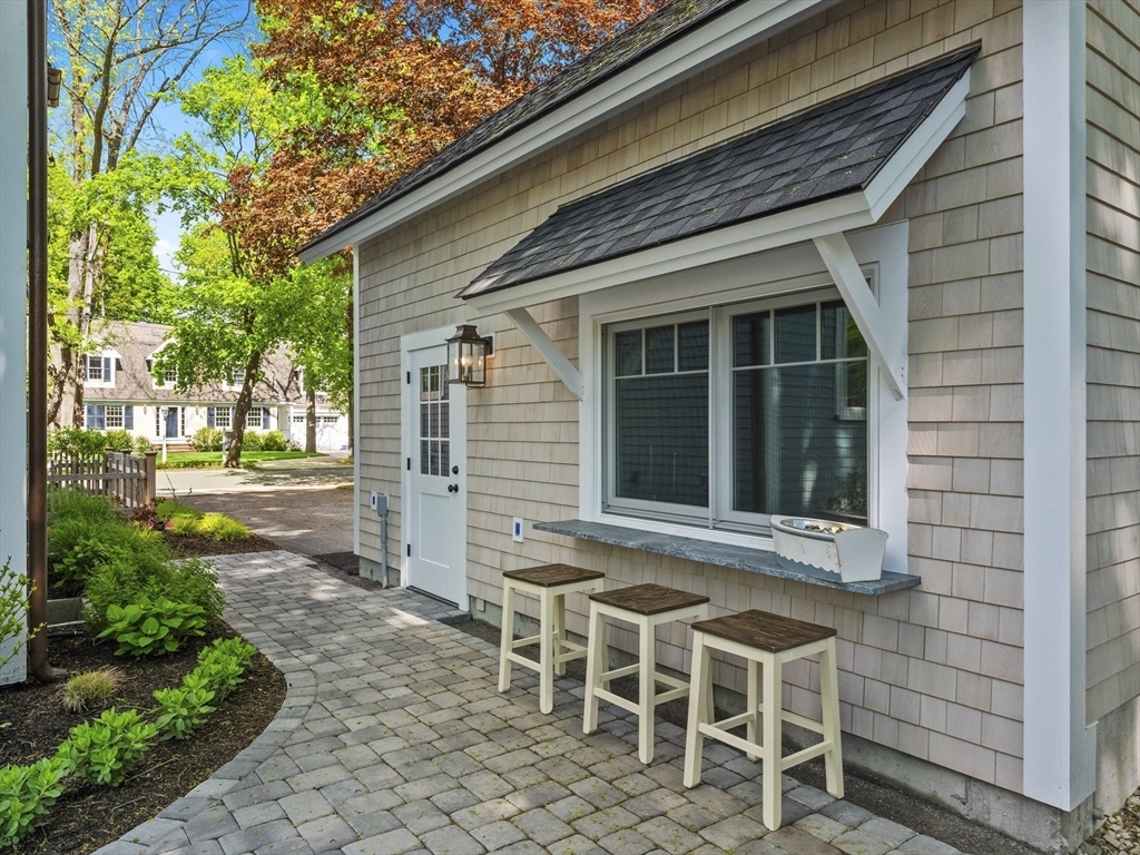 4 Reilly Avenue