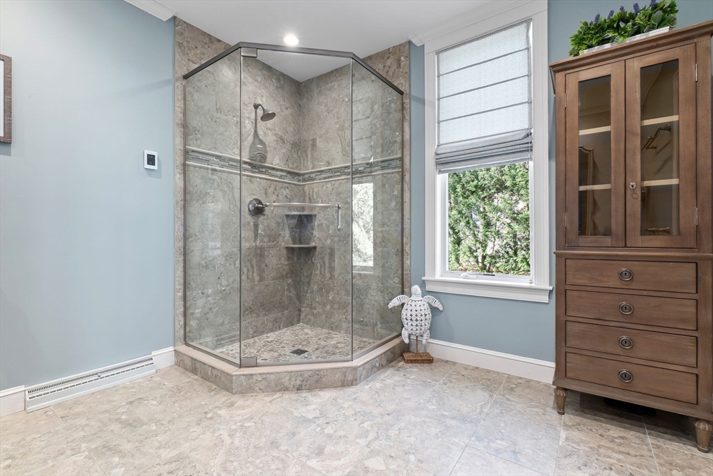 32 Southpoint Ln