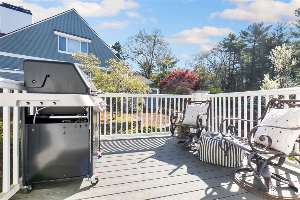 32 Southpoint Ln