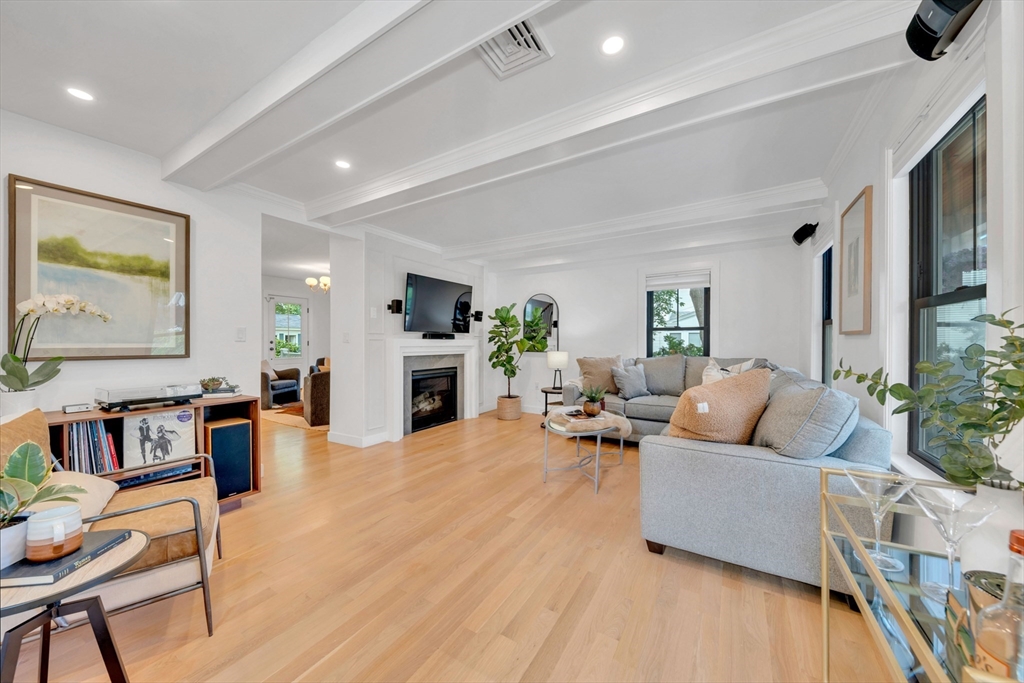 6 Butler St