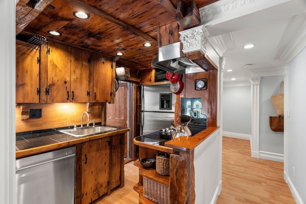 6 Orange St # 7