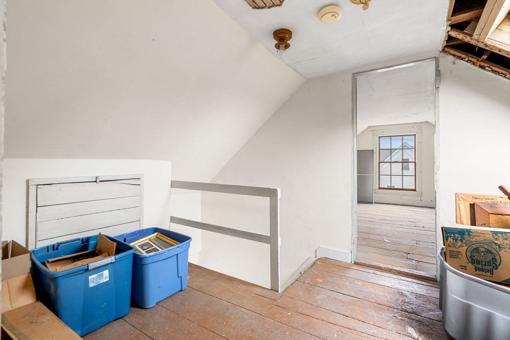 65 Bromfield St