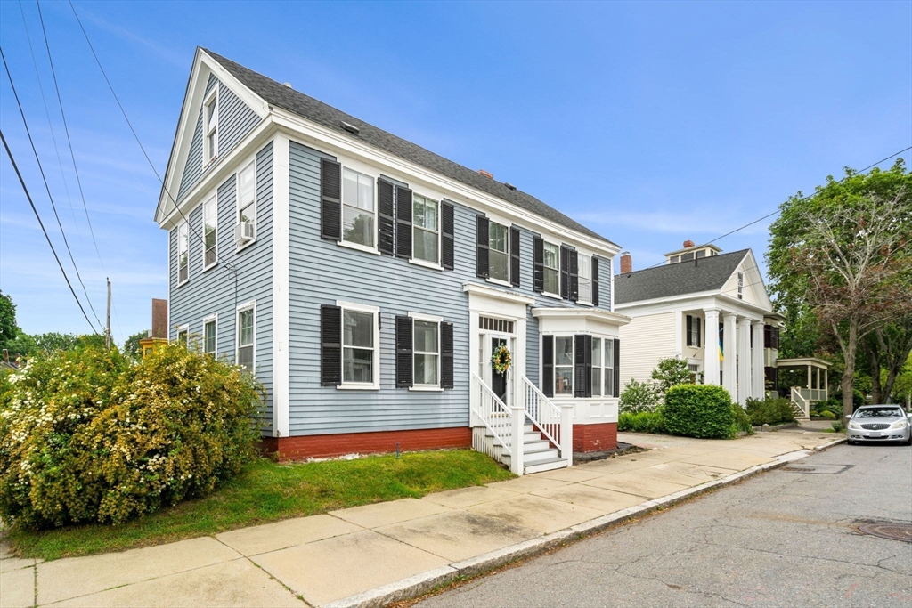 65 Bromfield St