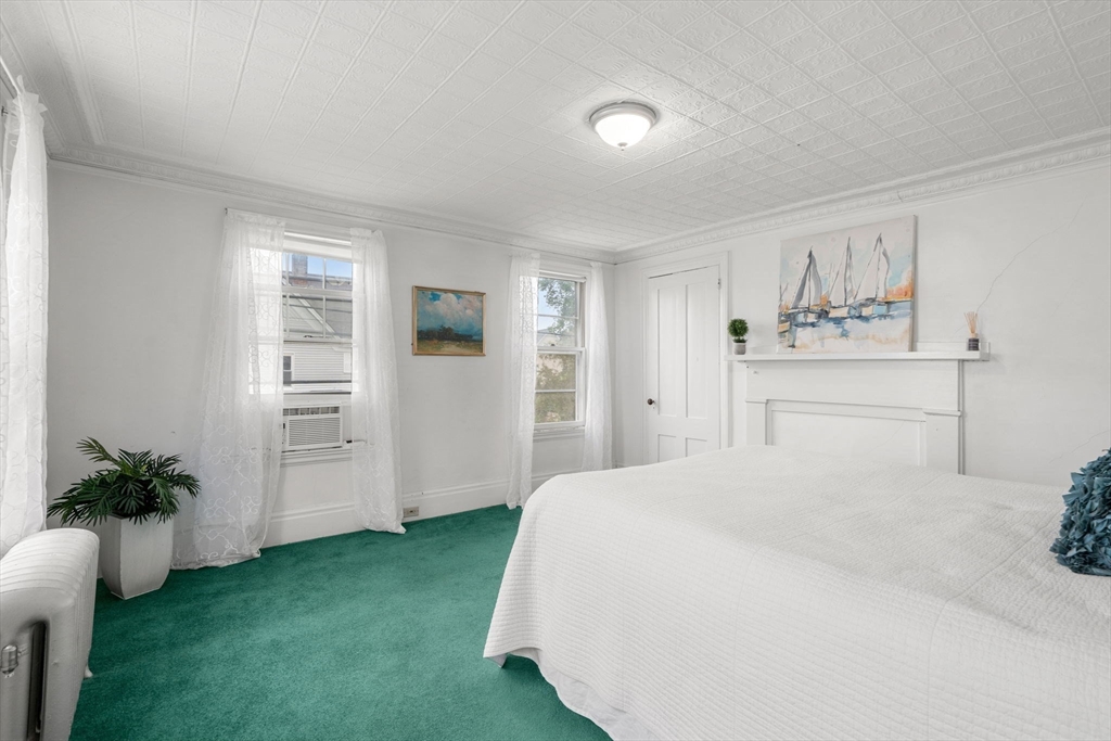 65 Bromfield St