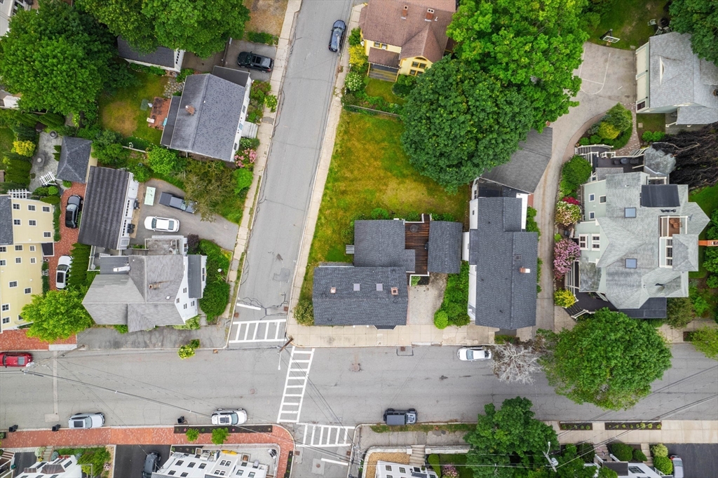 65 Bromfield St