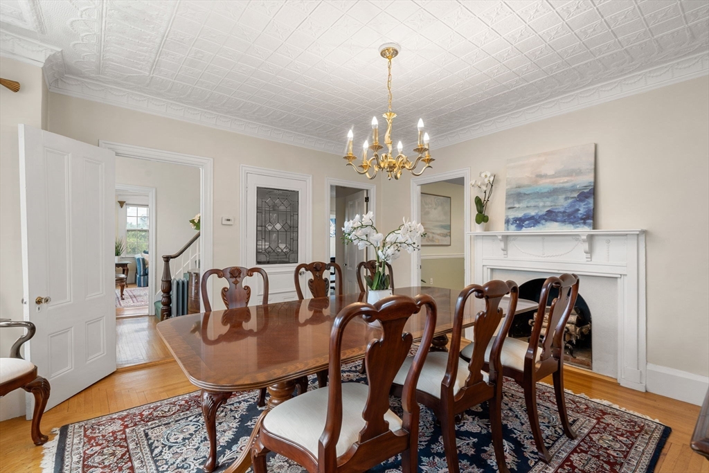 65 Bromfield St