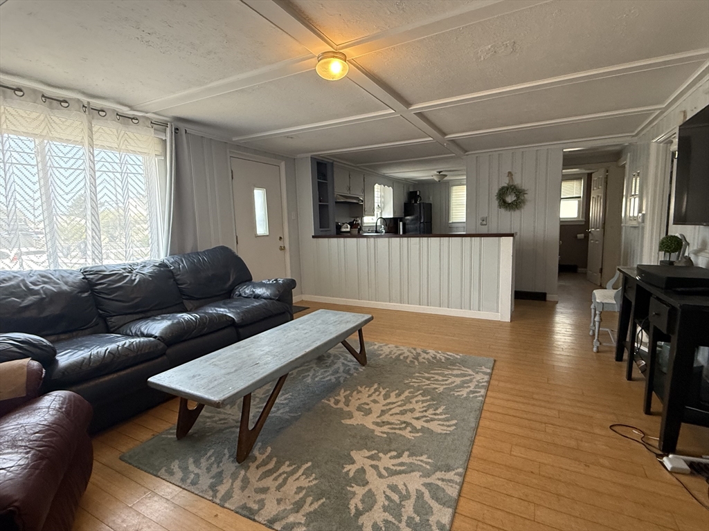 150 Northern Blvd