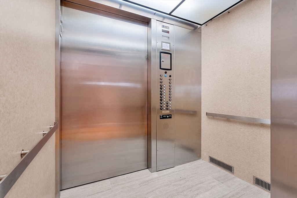 11 Atlantic Ave # 6