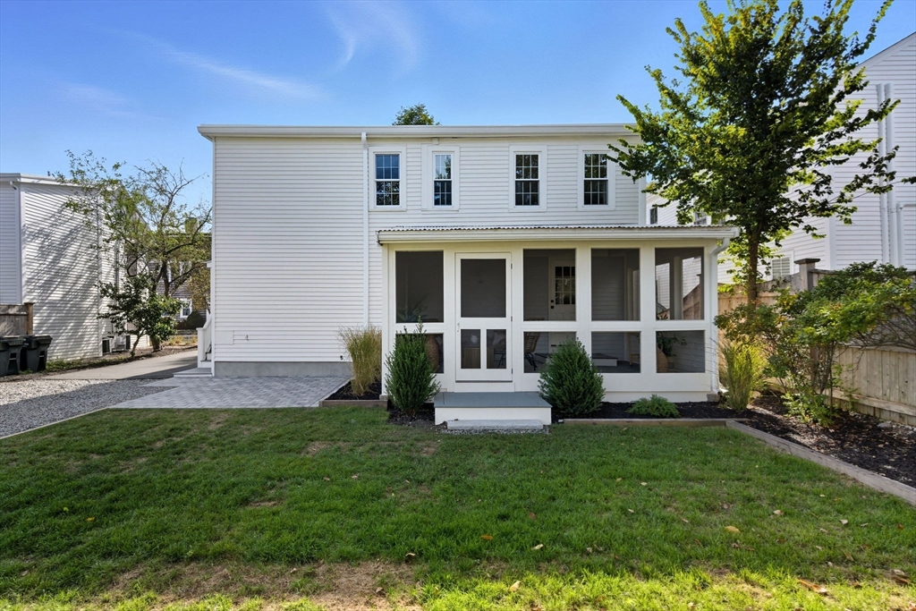 113 Prospect St # B