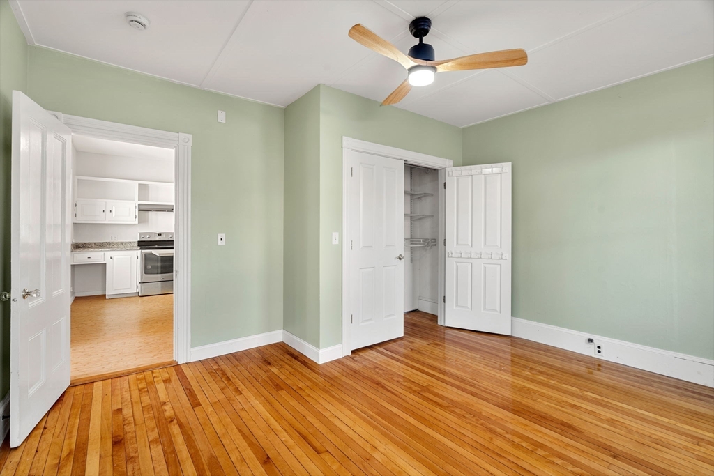 234 High St # B, Newburyport Unit: B