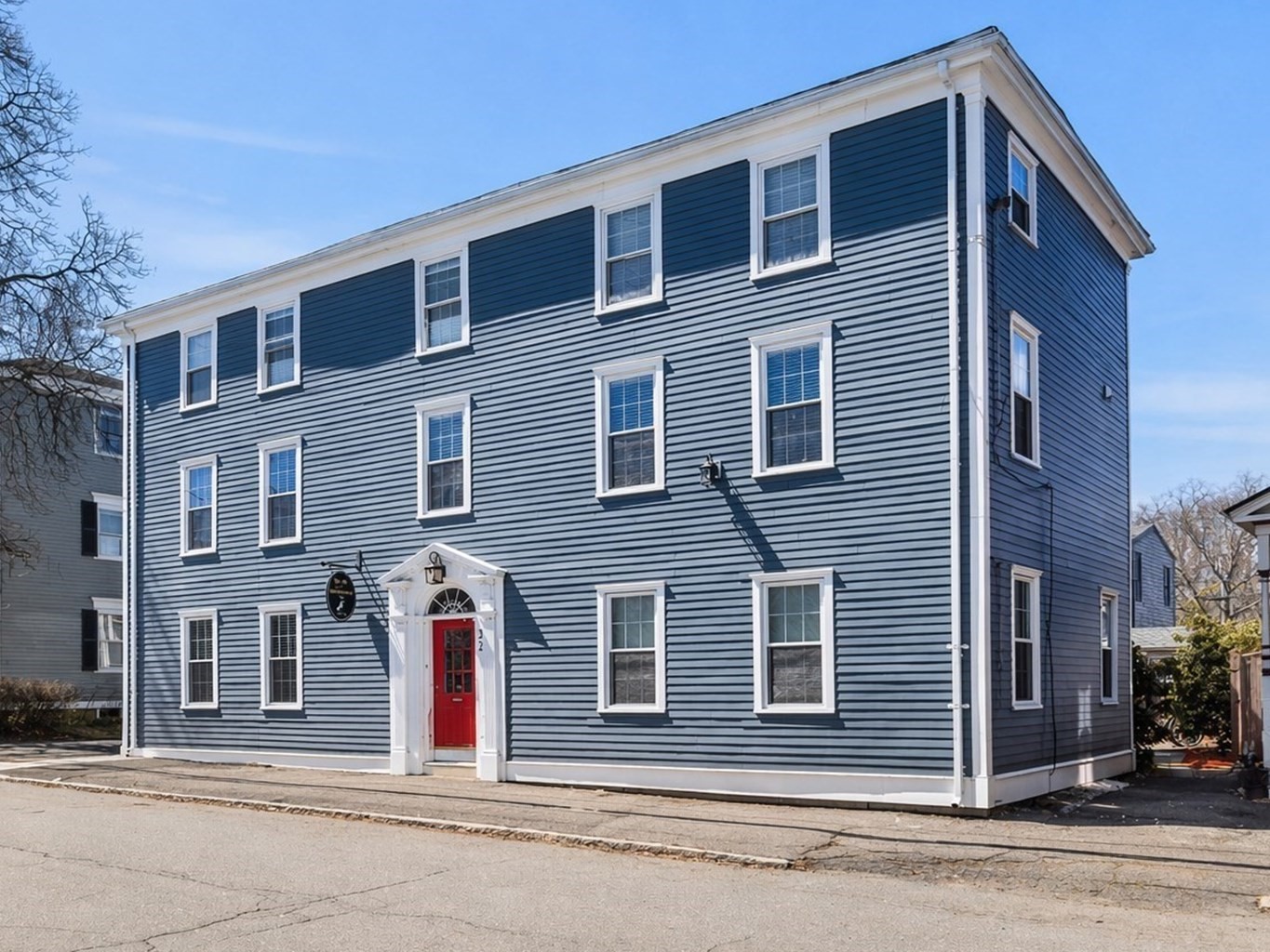 32 Market St