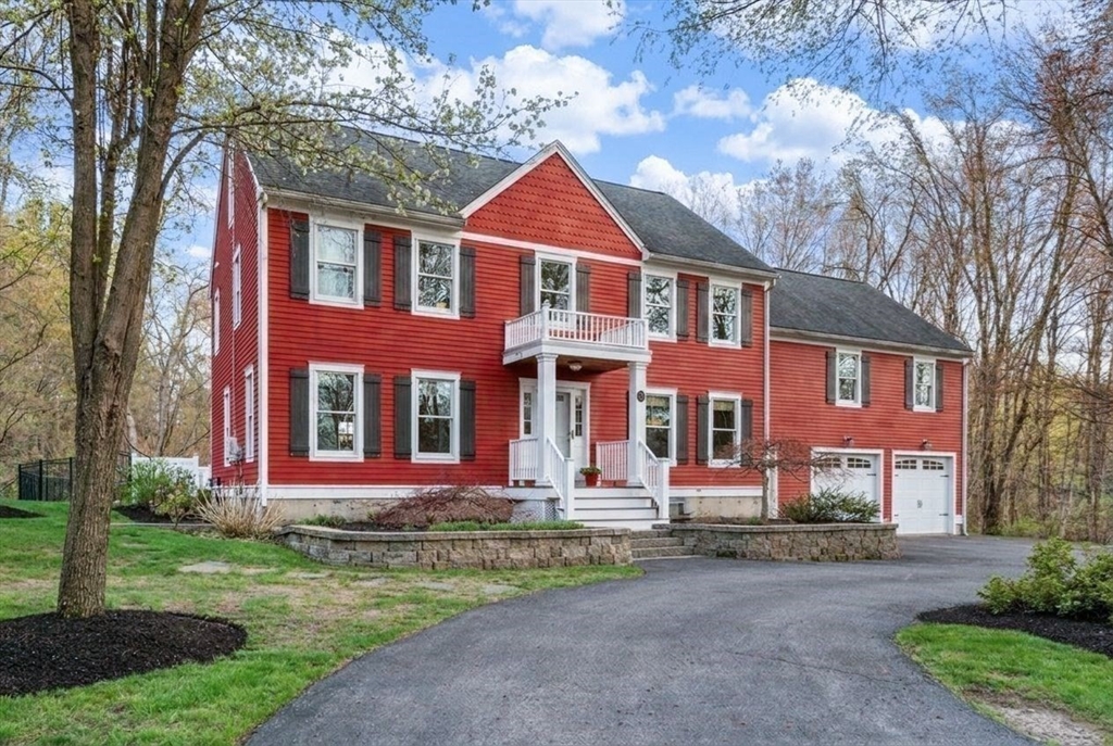 19 Crane Neck St