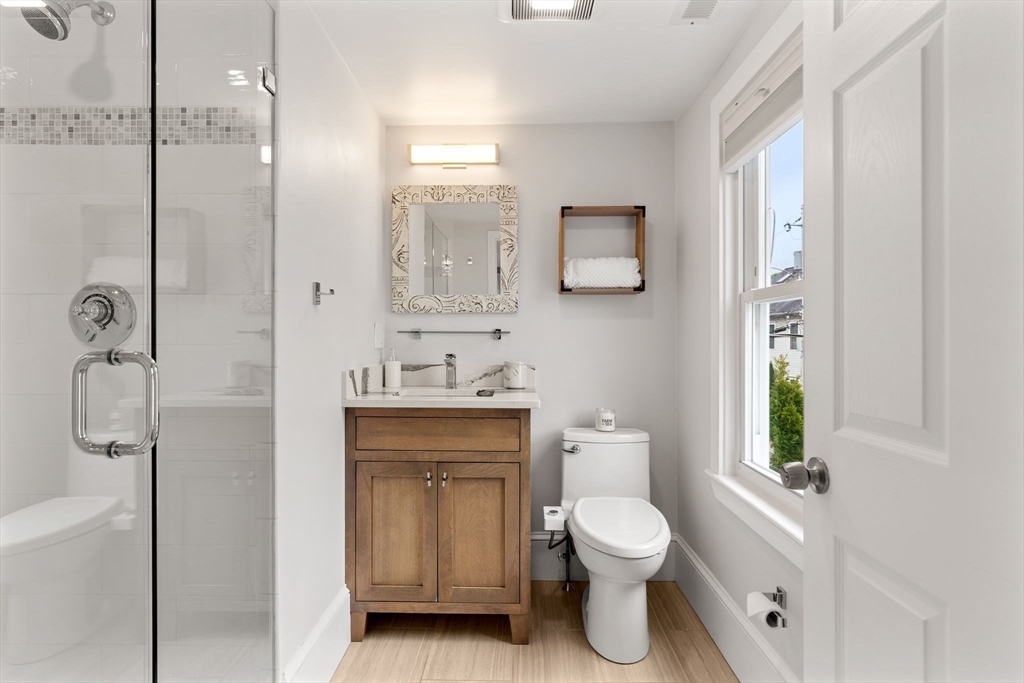 28 Dove St # 2