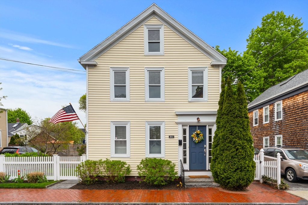 28 Dove St # 2
